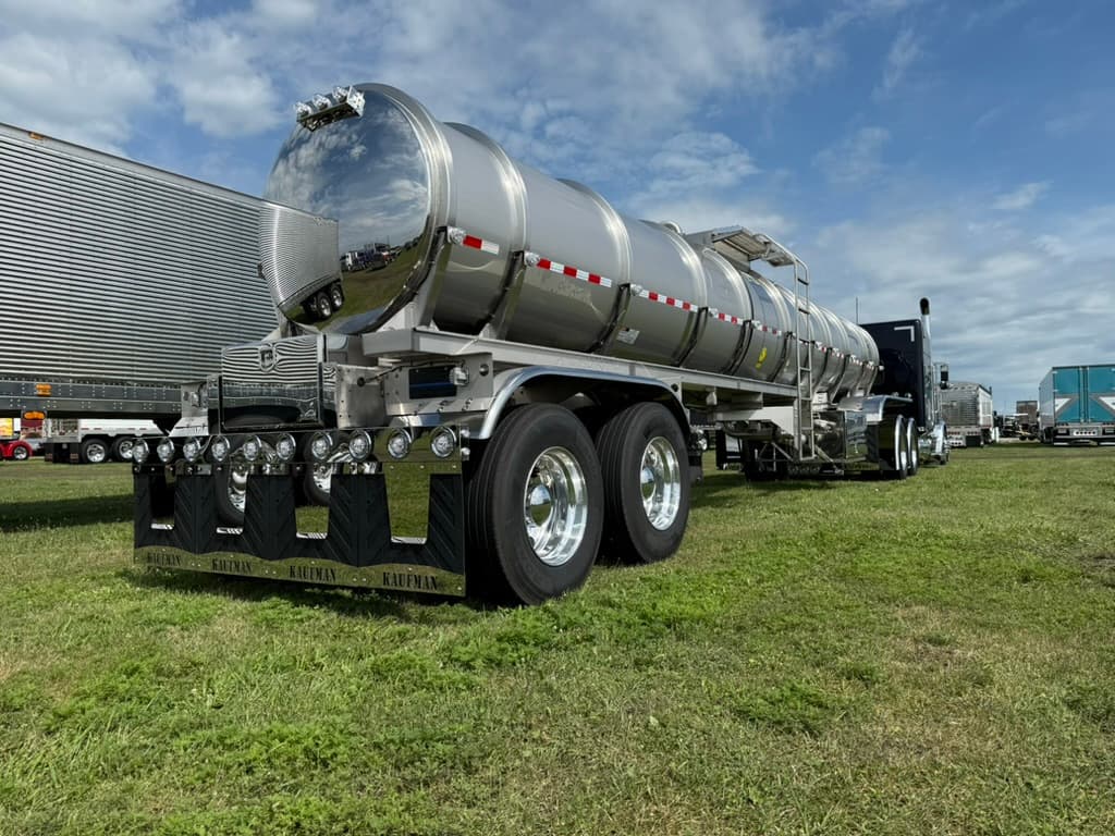 Kaufman Transportation - Fleet image